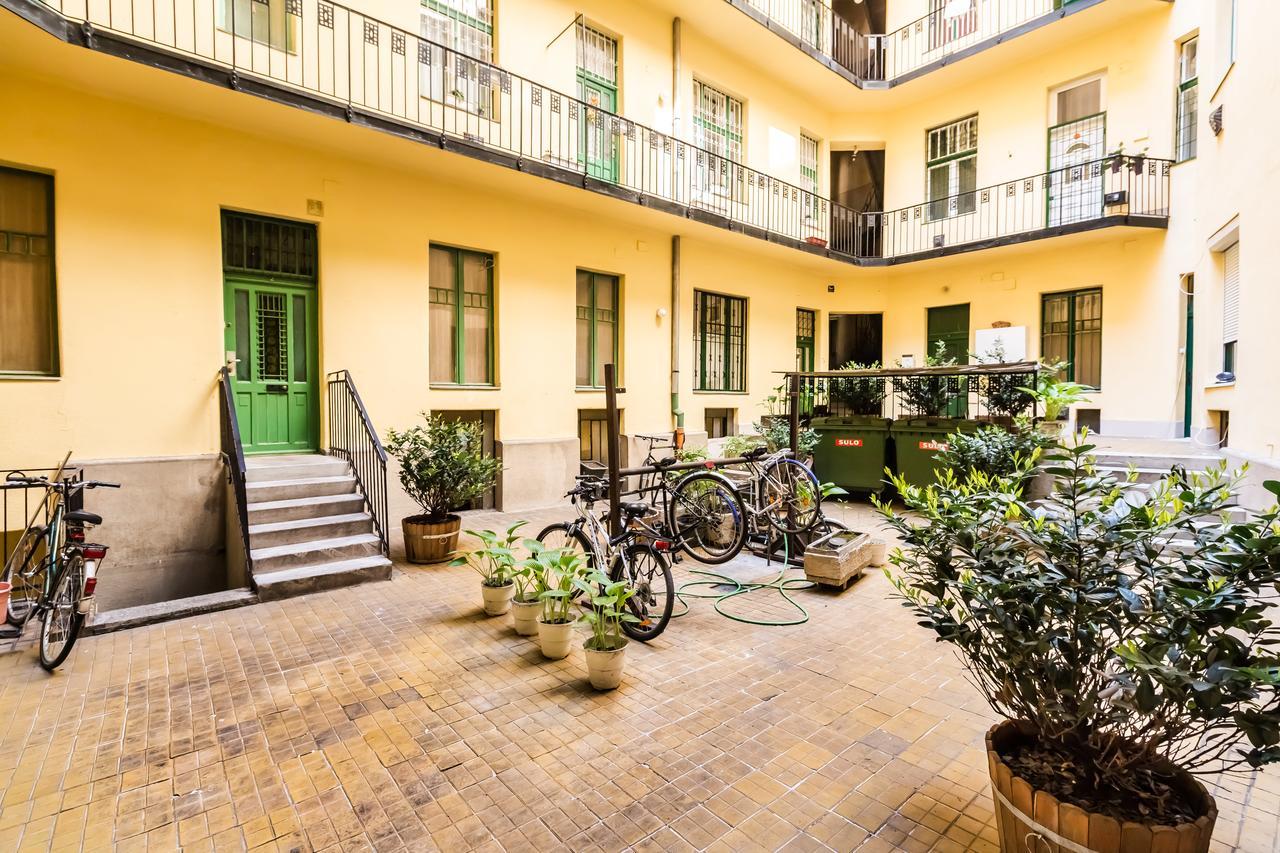 Appartement Mickey'S Flat Close To Budapest Whale Extérieur photo